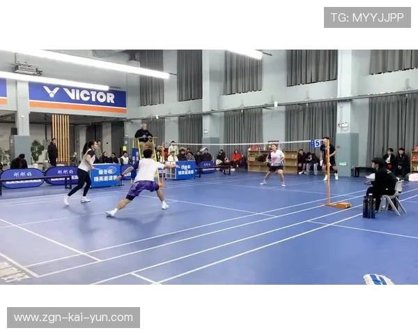 羽毛球混双出现技术革新，拍法成微博热搜关键词