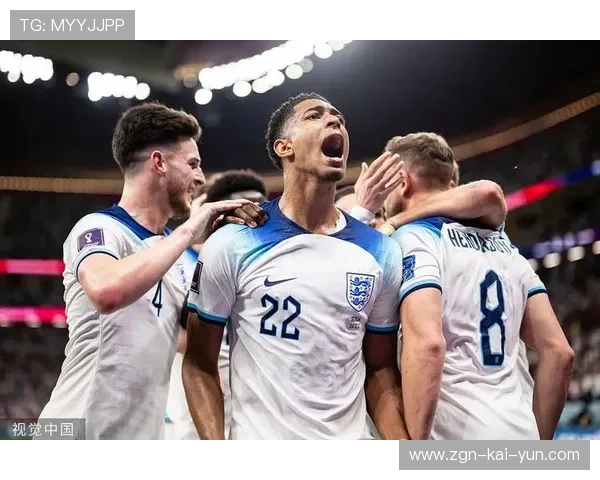 贝林厄姆一脚直塞打穿密集区域，英格兰中路优势明显